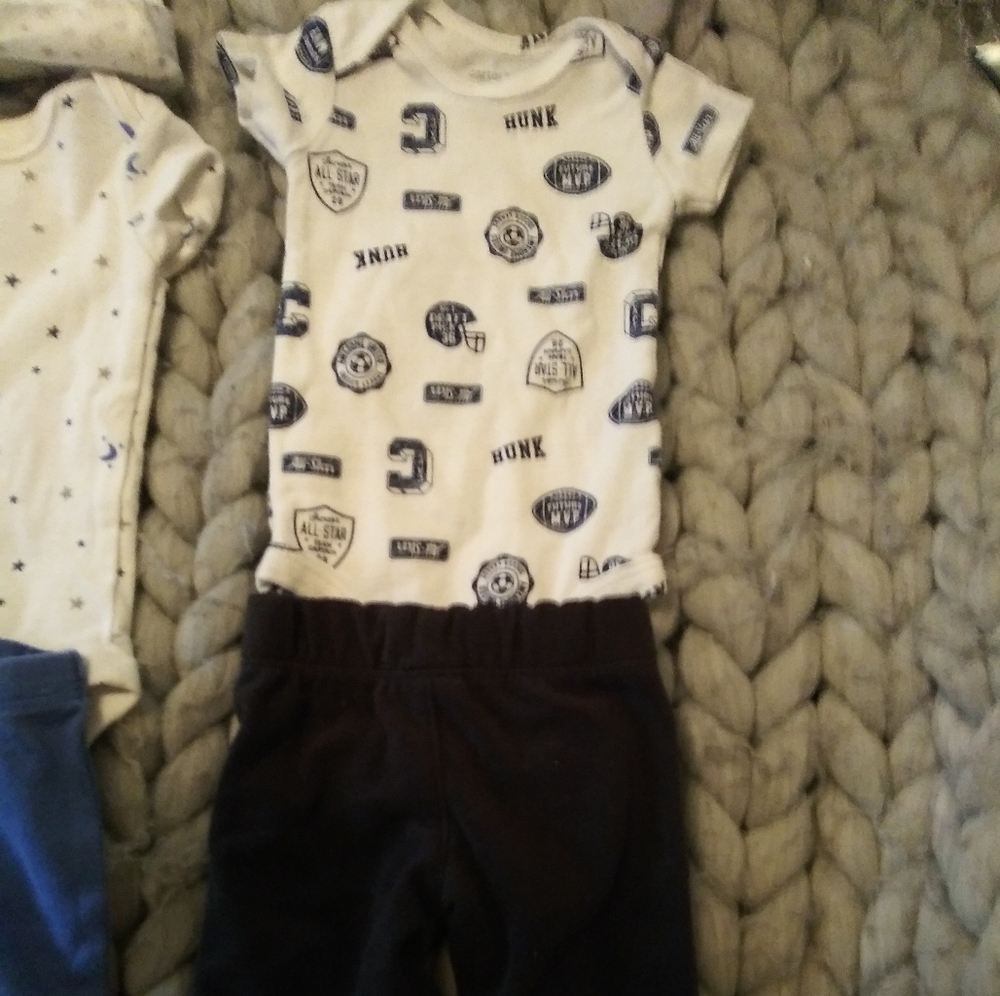 2 pc carters outfit nb size